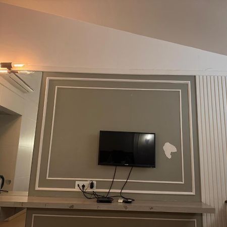 Majestic Inn Vasai Eksteriør billede